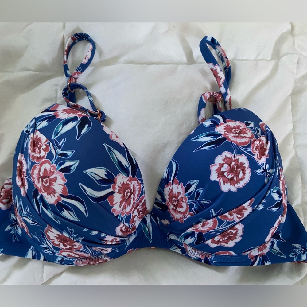 Women’s Blue bikini top underwire Medium